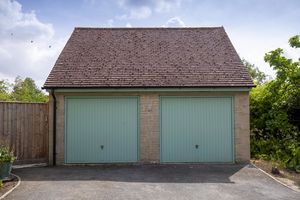 Double Garage - click for photo gallery
